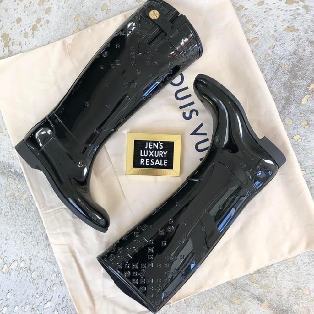 AUTHENTIC Louis Vuitton Drop High Rain Boots